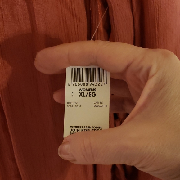 Dress - Picture 8 of 8